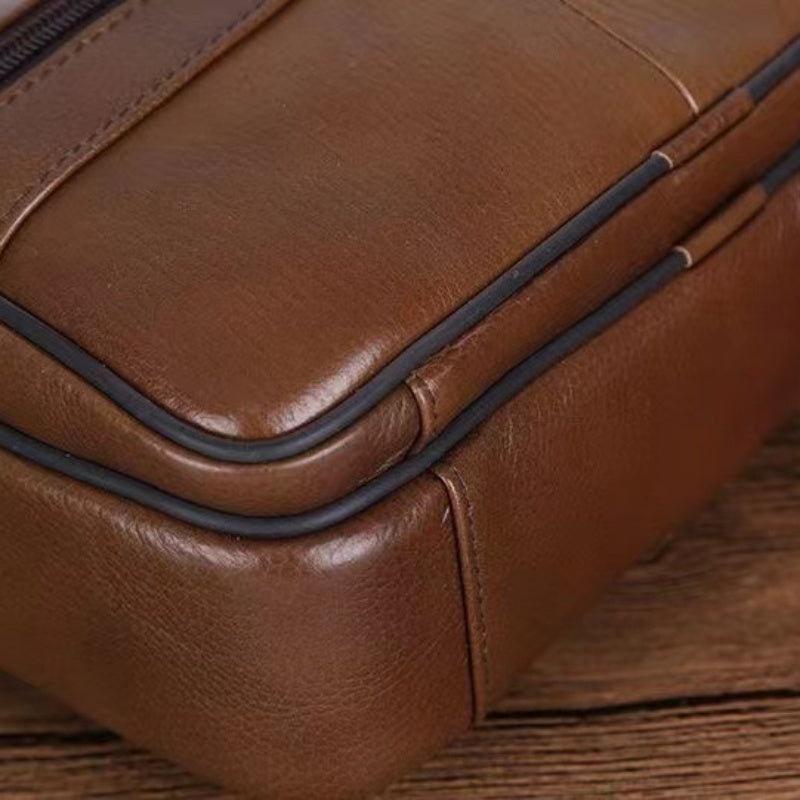 UrbanHide Crossbody Rughoes – Compact Comfort in Echt Leer