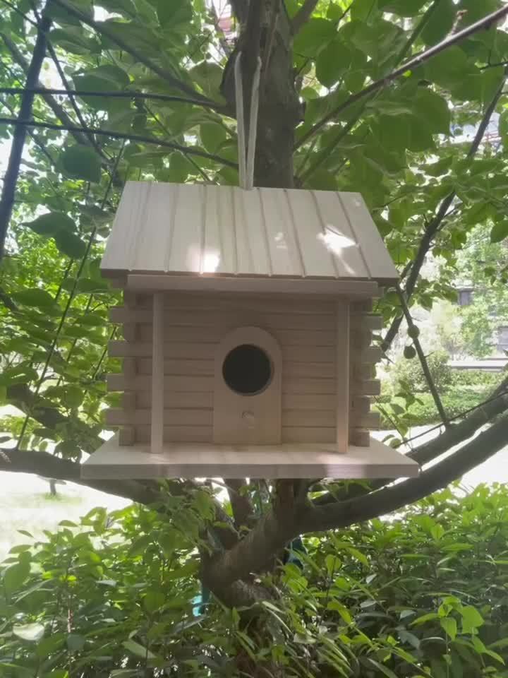 Handgemaakt Houten Vogelhuisje – Natuurlijk & Decoratief voor Kleine Vogels
