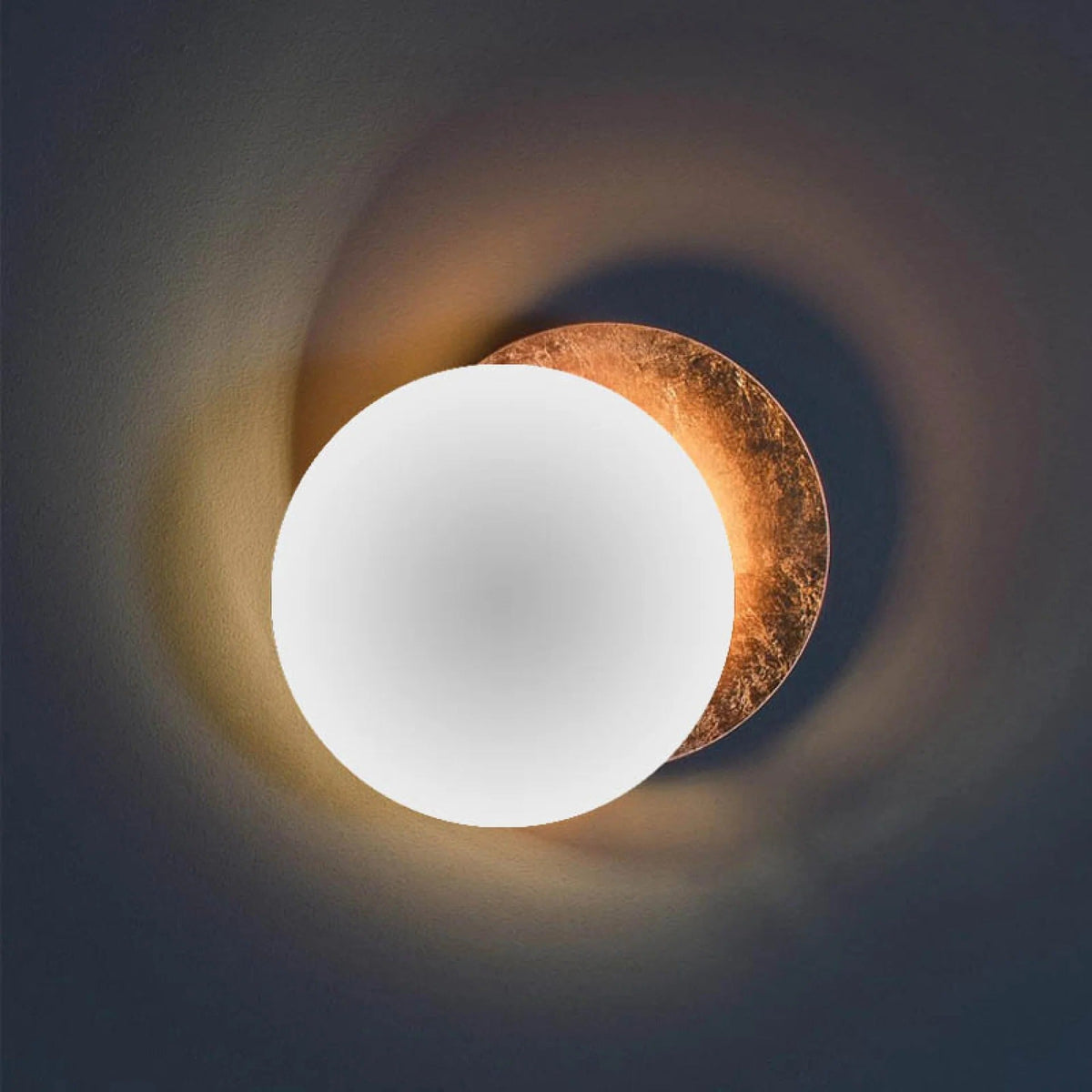 LED Wandlamp Met Dubbele Schijven, Zachte Lichtaccenten En Dagelijks Modern Ontwerp