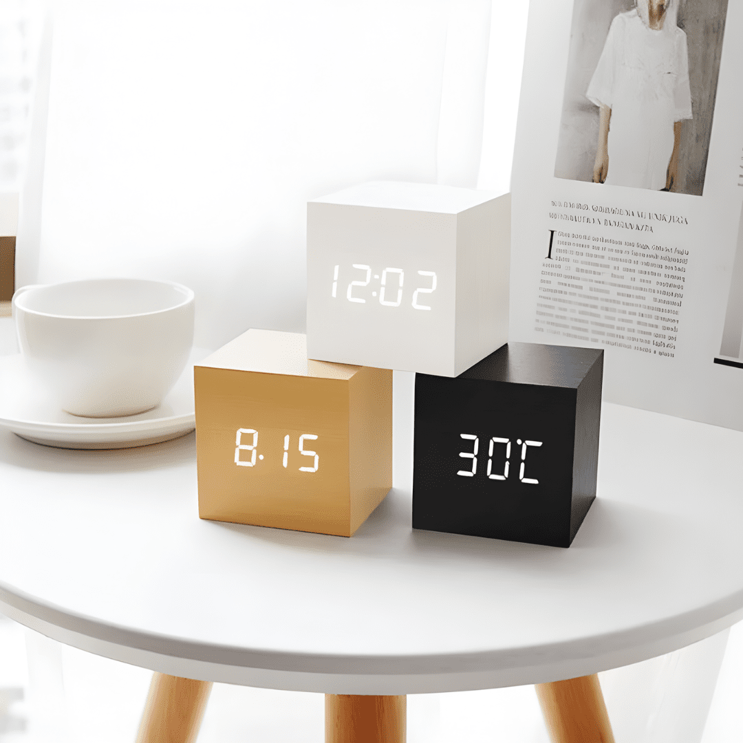LED Wekker Met Stil Design, Helder Display En Dagelijks Structuur