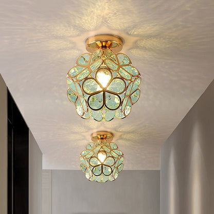 Luxe Plafondlamp Met Bloemvormig Design En Glazen Details