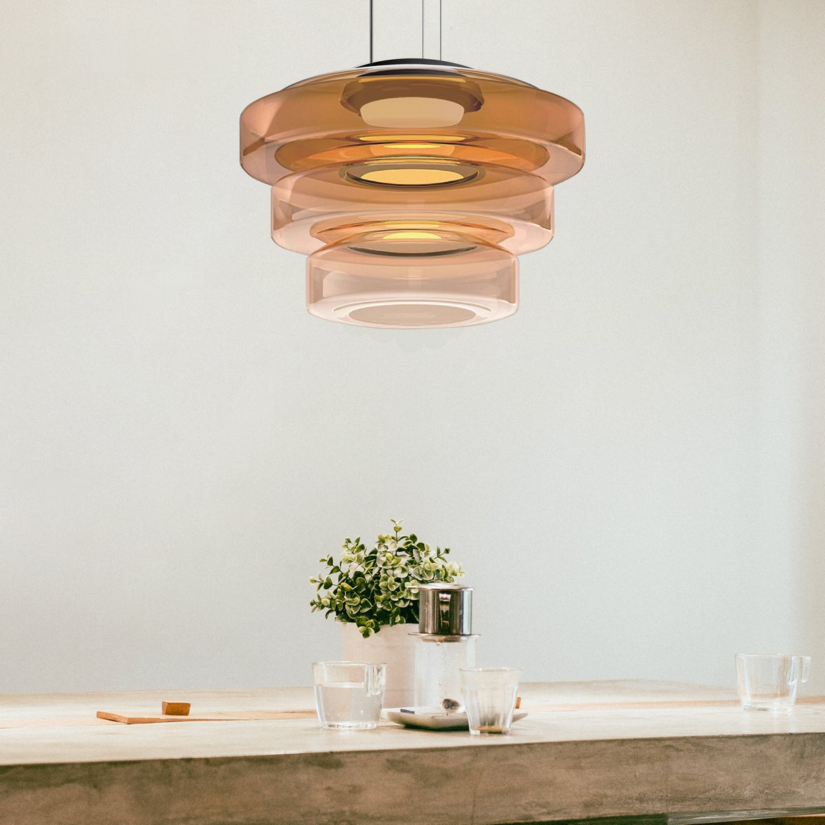 Gelaagde Glazen Hanglamp Met Tijdloos Minimalistisch Ontwerp