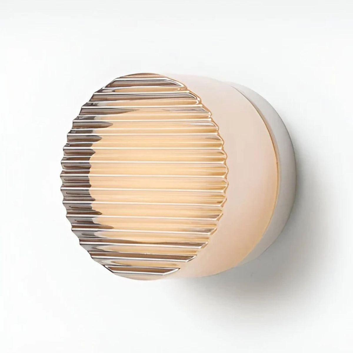 Compacte Wandlamp Met Geribbeld Lichtdesign En LED-Verlichting