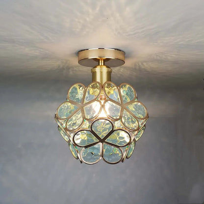 Luxe Plafondlamp Met Bloemvormig Design En Glazen Details