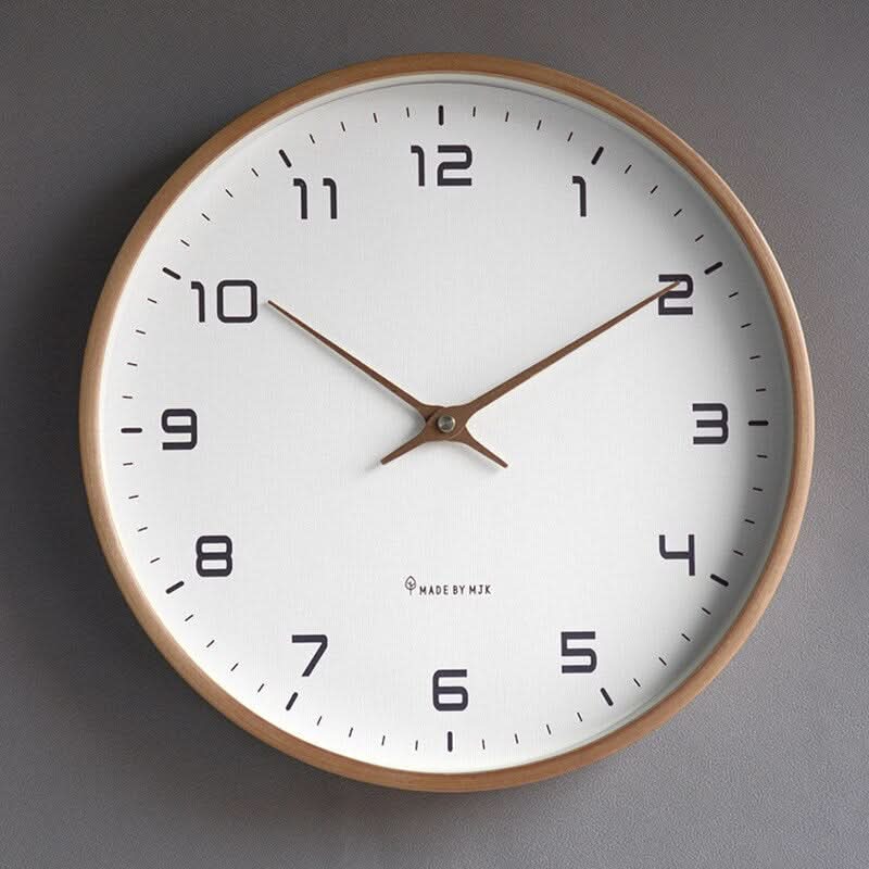 Scandinavische Houten Wandklok Met Stil Uurwerk