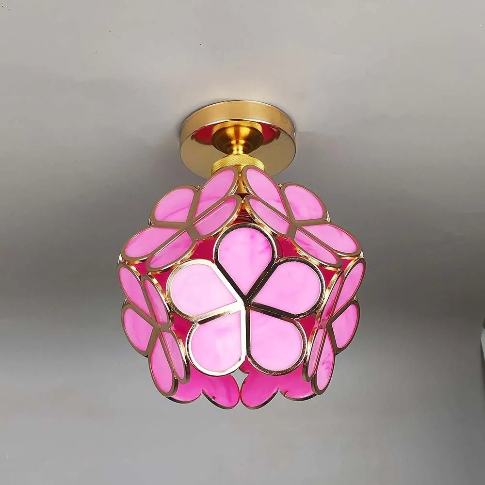 Luxe Plafondlamp Met Bloemvormig Design En Glazen Details