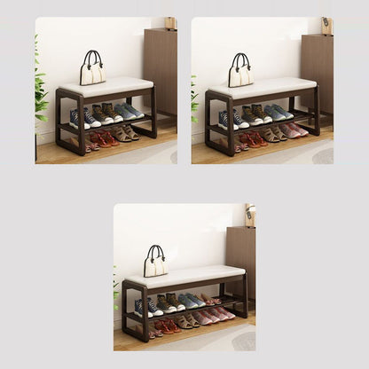 Scandinavische schoenenbank met houten frame en gevoerde zitting