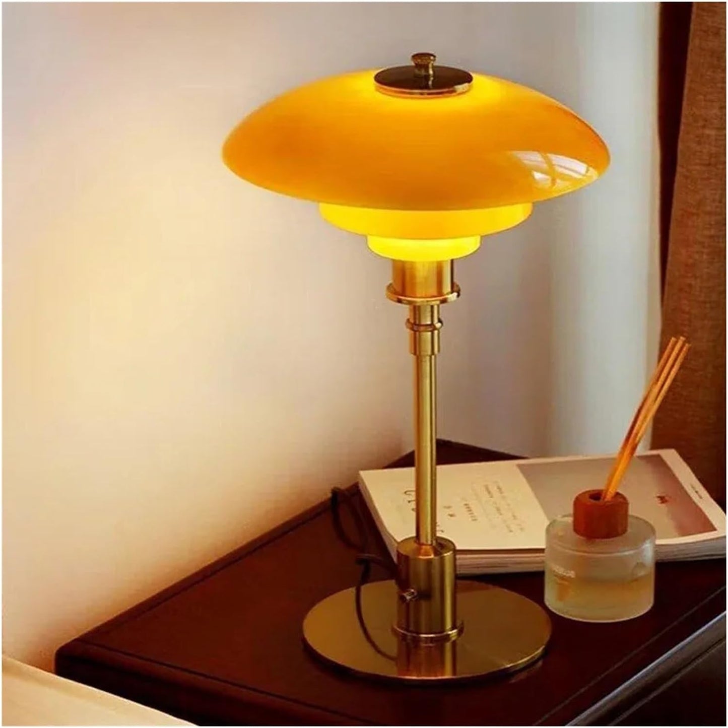 Moderne LED Tafellamp Met Scandinavisch Ontwerp