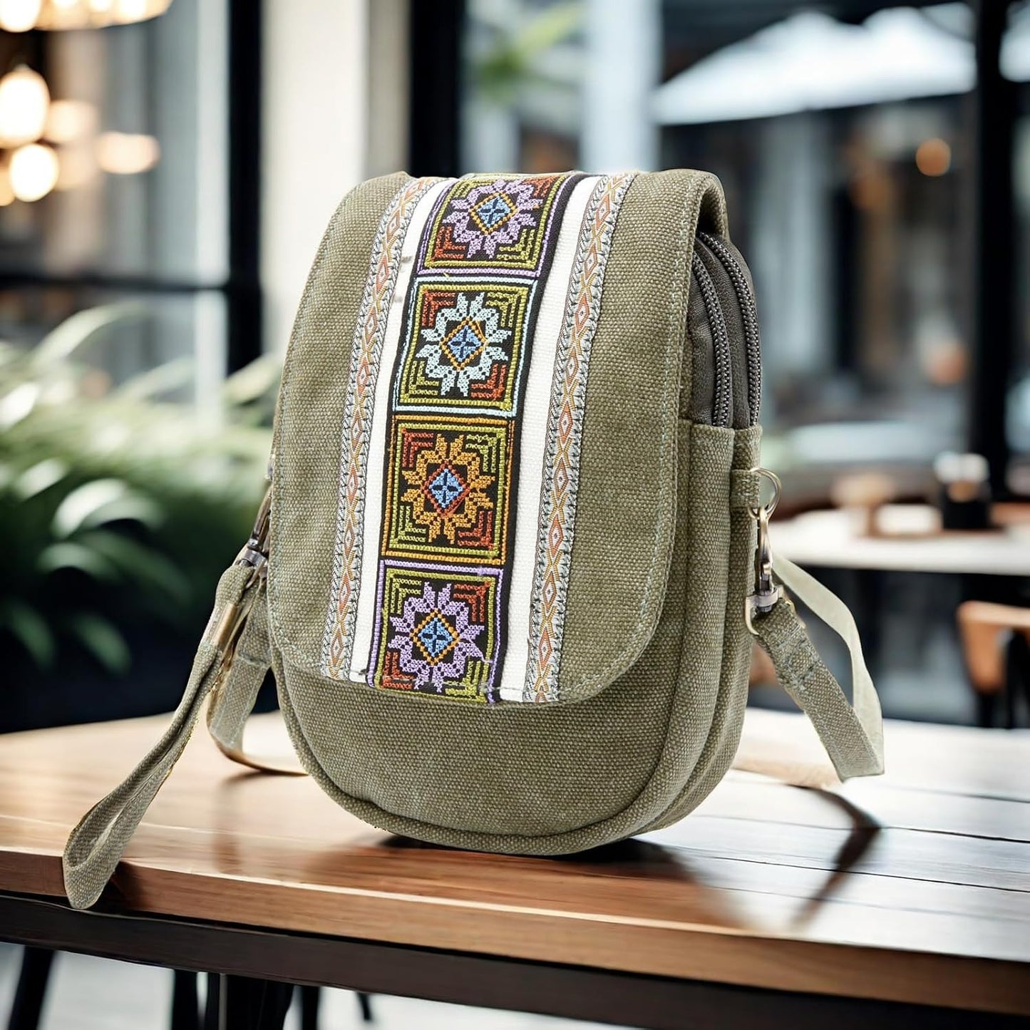 Artistieke Canvas Schoudertas – Handgemaakte Telefoontas met Bloemdetail