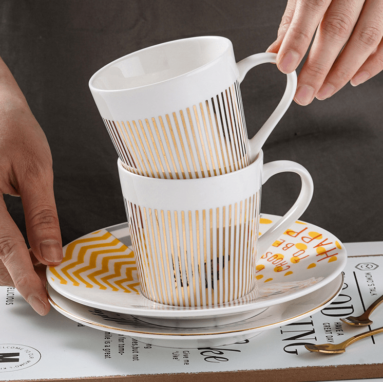 Keramische Koffietas met Spiegelstructuur voor Moderne Tafelpresentatie
