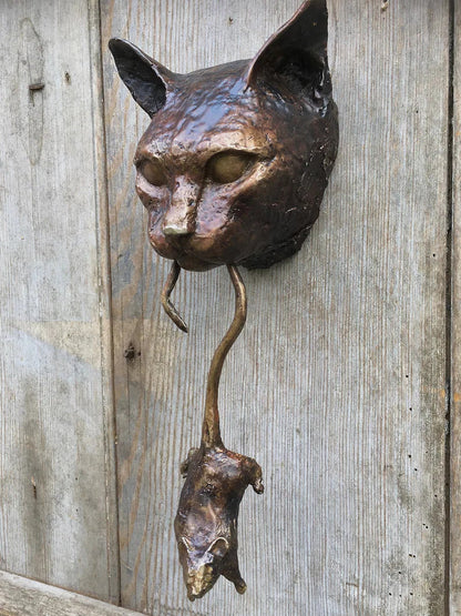 Bronzen Deurklopper met Katmotief en Beweegbare Muis voor Wanddecoratie
