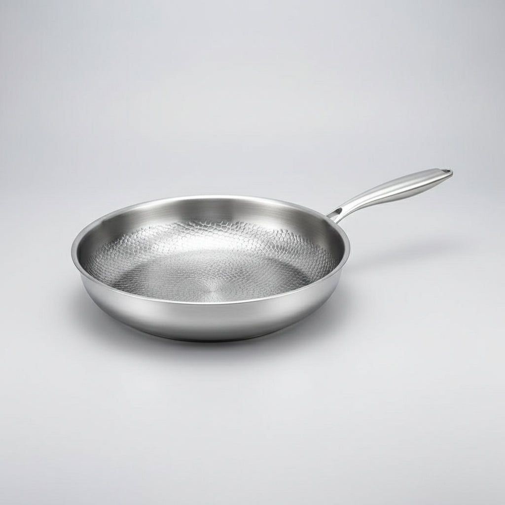 Titanen Koekpan Met Gehamerde Afwerking