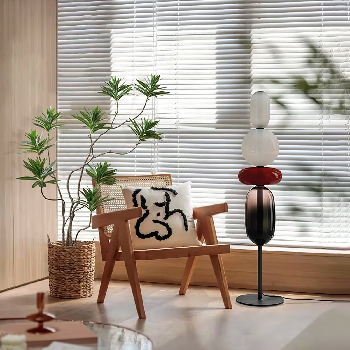 Artistieke Vloerlamp Met Gestapeld Glasdesign En LED-Verlichting