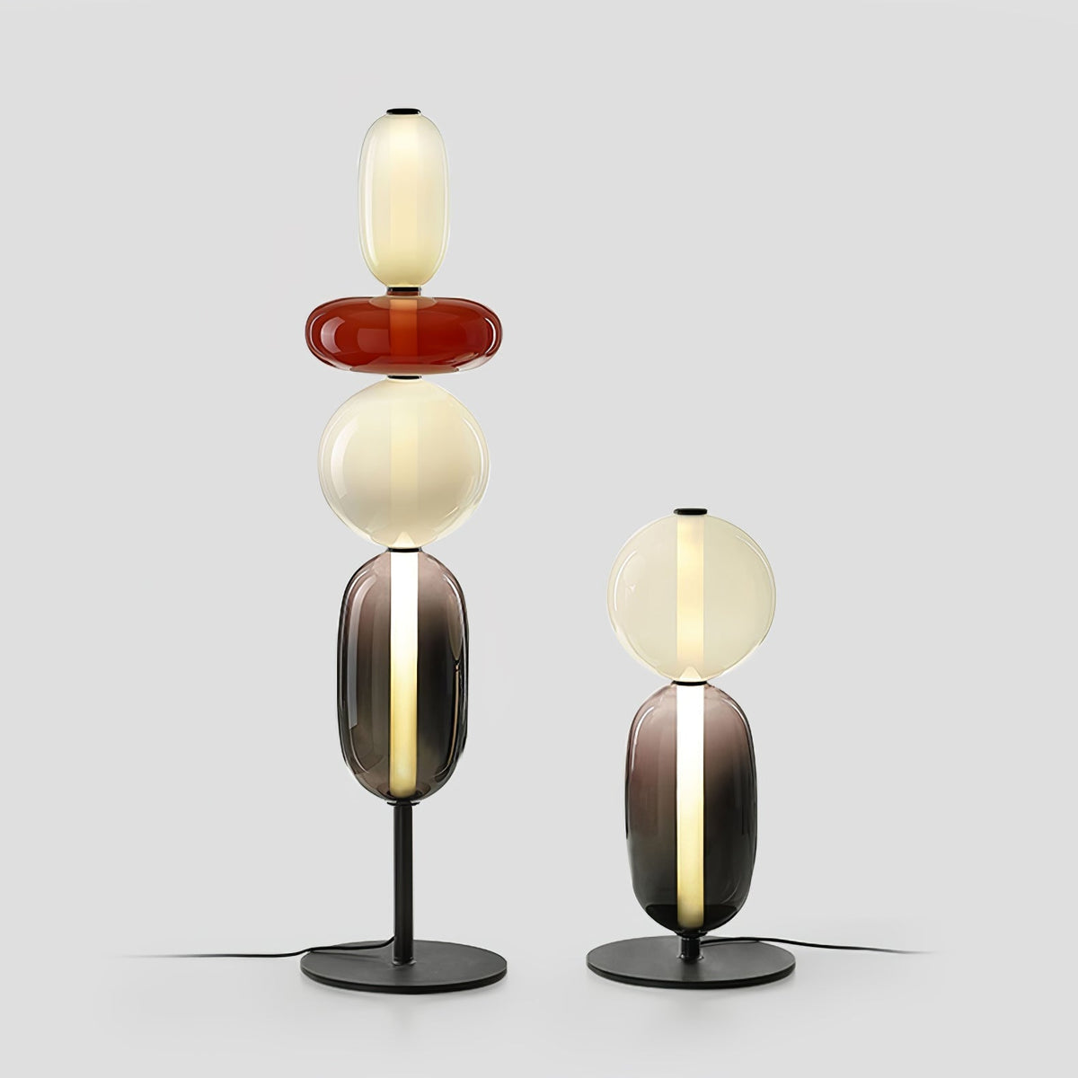 Artistieke Vloerlamp Met Gestapeld Glasdesign En LED-Verlichting