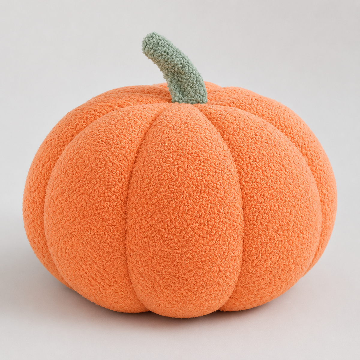 Pluchen Pompoenkussen in Drie Maten voor Herfstdecoratie