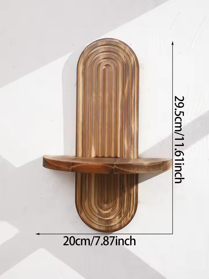 Houten Wandplank Met Geribbelde Boogplaat En Ovale Vorm