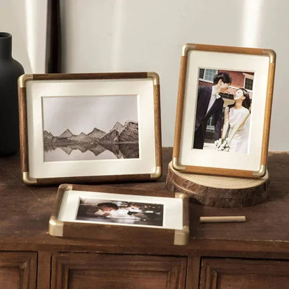 Houten Fotolijst met Vintage Profiel voor Moderne Tafelpresentatie