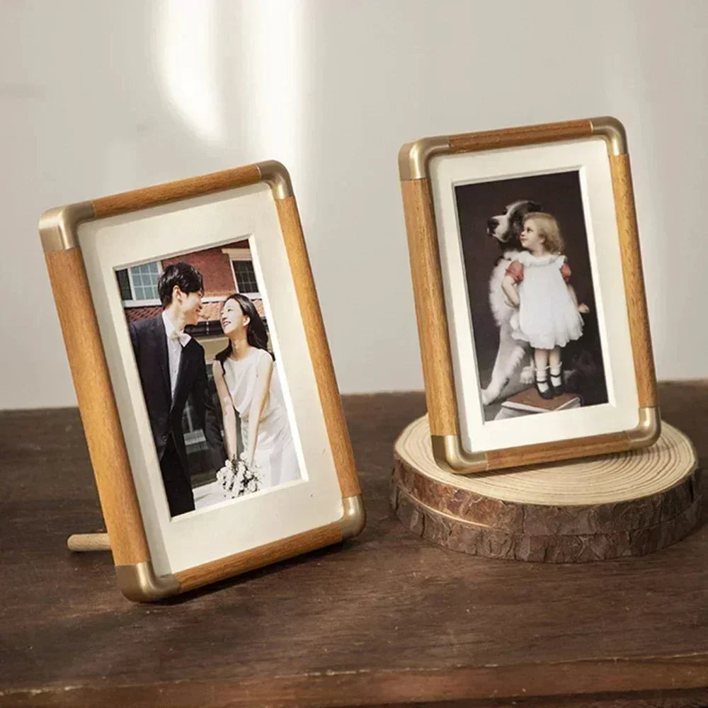 Houten Fotolijst met Vintage Profiel voor Moderne Tafelpresentatie