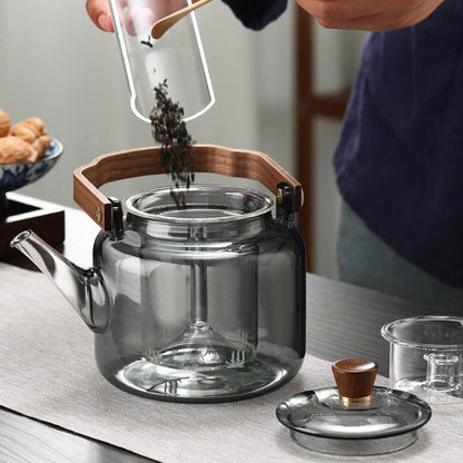 Glazen Theepot Met Walnoothandvat En Japandi‑Ontwerp