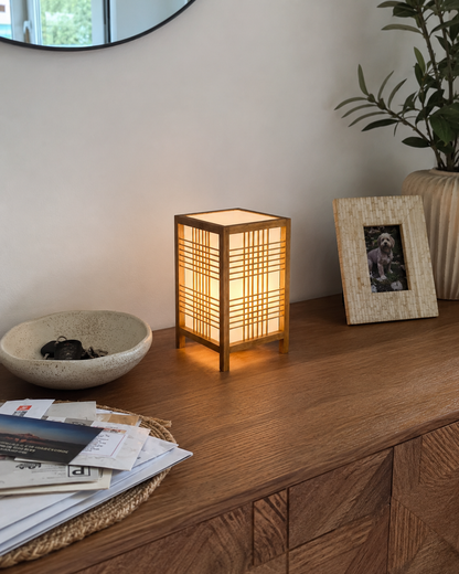 Japandi Tafellamp Met Handgeweven Bamboe En Sfeervol Licht