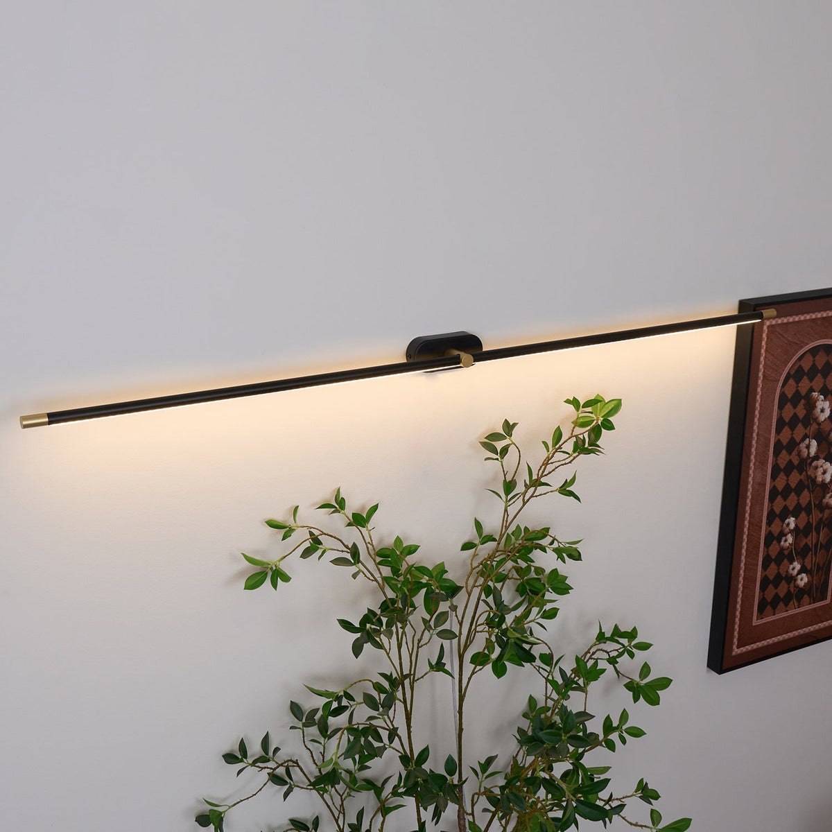 Lineaire Wandlamp Met Slanke Vorm En Zachte LED Verlichting