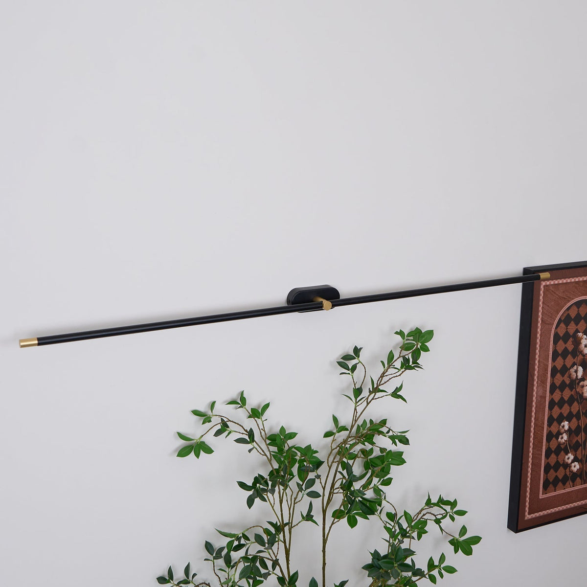 Lineaire Wandlamp Met Slanke Vorm En Zachte LED Verlichting