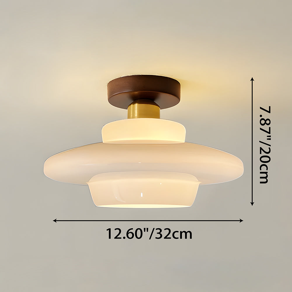 Plafondlamp Met Houten Accenten En Glazen Kap Voor Scandinavische Sfeer