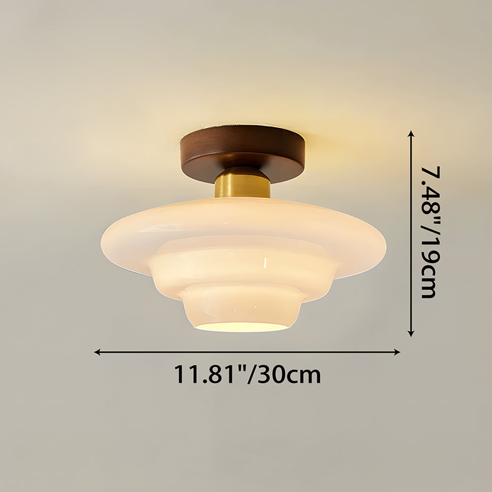 Plafondlamp Met Houten Accenten En Glazen Kap Voor Scandinavische Sfeer