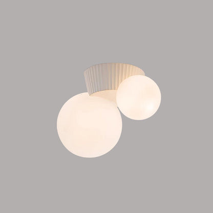 Speelse Plafondlamp Met Dubbele Lichtbollen En Zachte Verlichting