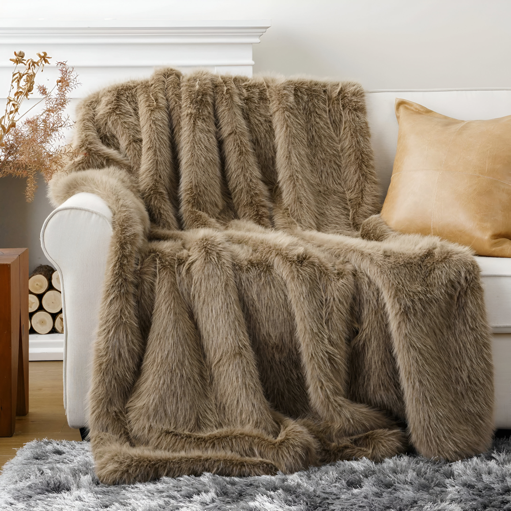 Luxe Plaid Van Imitatiebont Voor Extra Warmte En Comfort