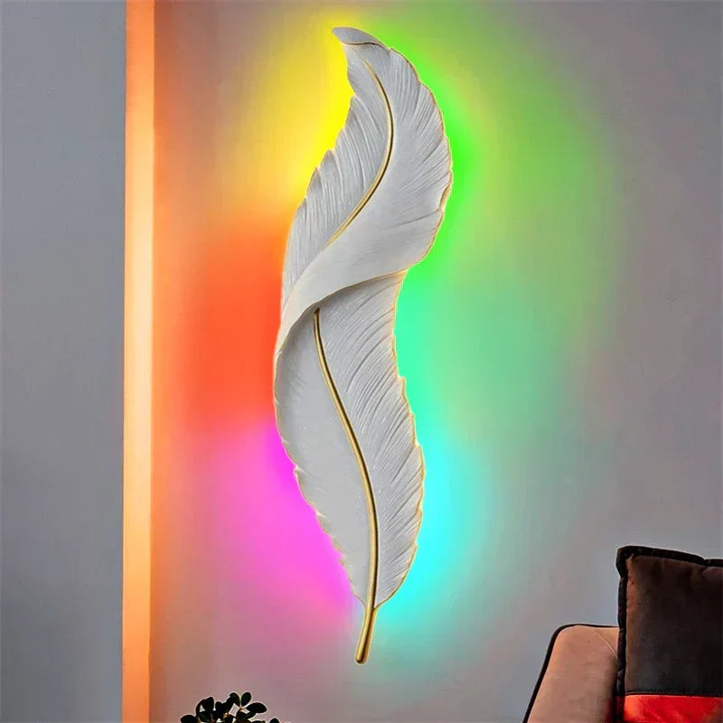 Wandlamp met Witte Veerdetails en Aluminium Behuizing