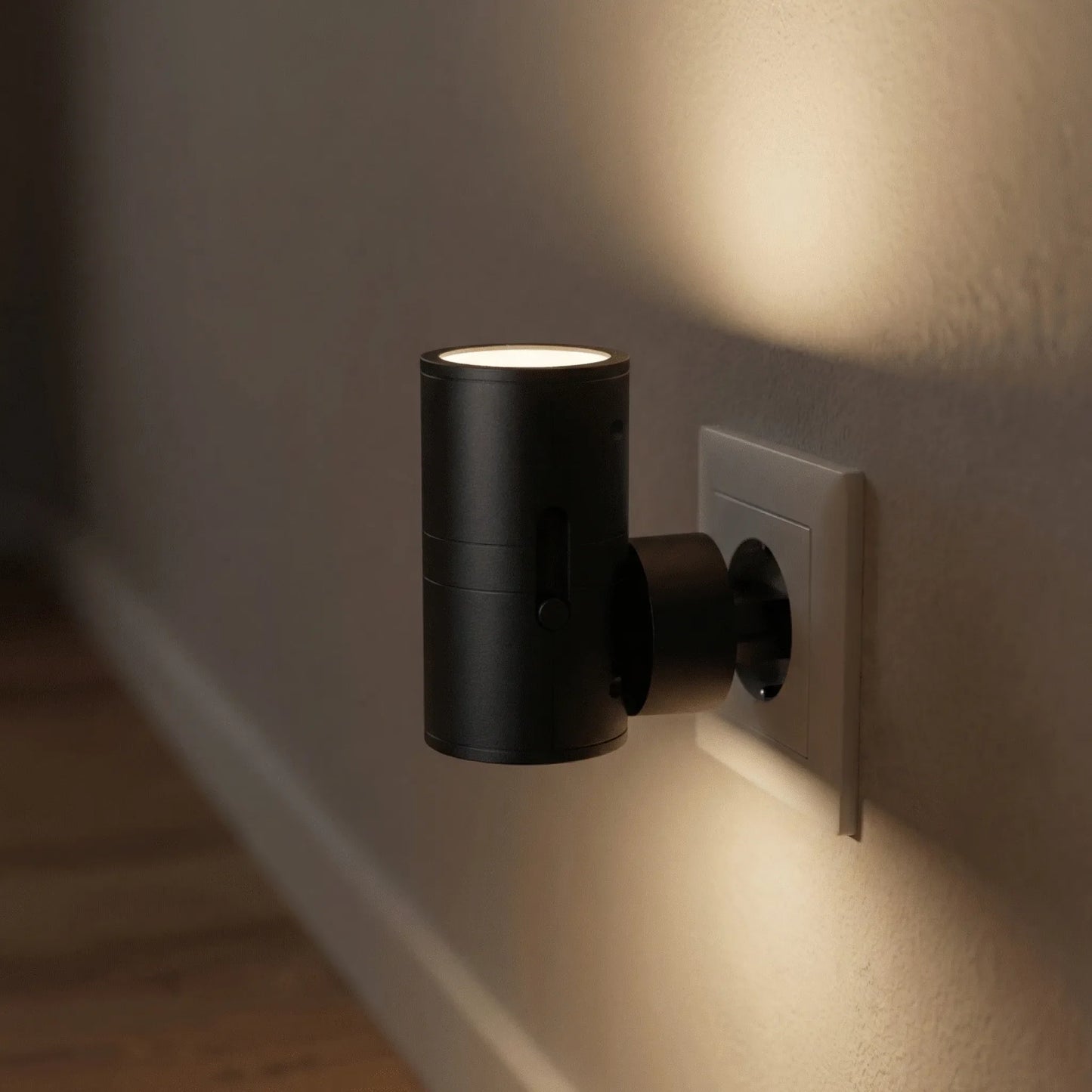 Dimbare led stekkerlamp met automatische lichtsensor