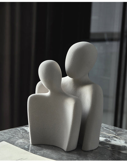 Abstracte Keramische Liefdessculptuur Voor Moderne En Tijdloze Woondecoratie