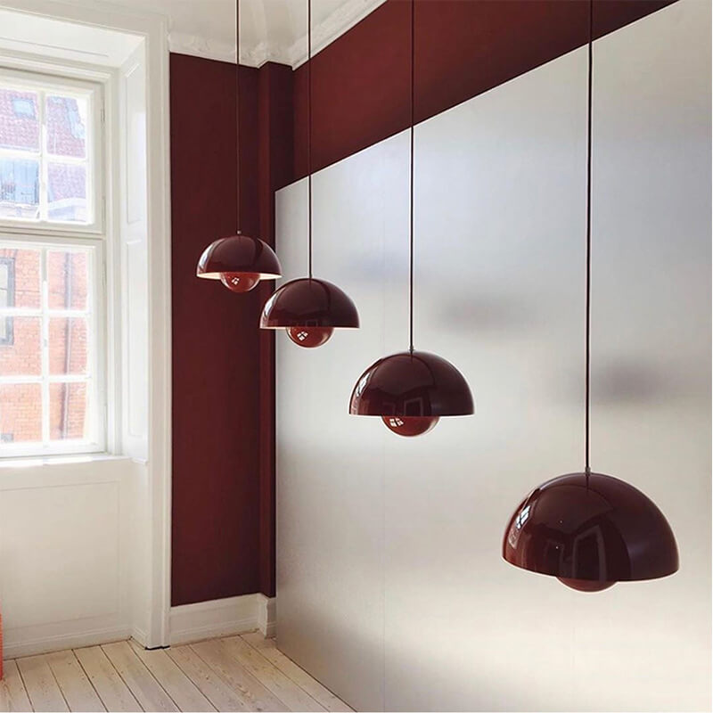Scandinavische Hanglamp Met Halfronde Kap En Tijdloos Design