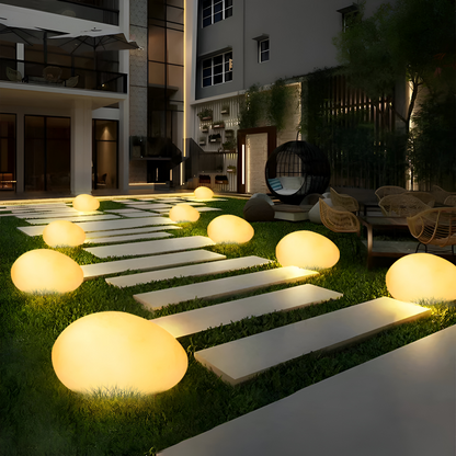 Decoratieve Tuinlamp In Steenvorm Met Solarverlichting Voor Buitenruimtes