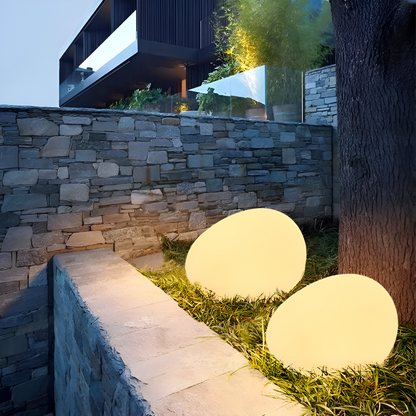 Decoratieve Tuinlamp In Steenvorm Met Solarverlichting Voor Buitenruimtes