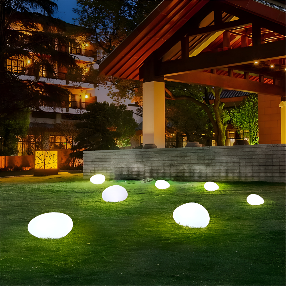 Decoratieve Tuinlamp In Steenvorm Met Solarverlichting Voor Buitenruimtes