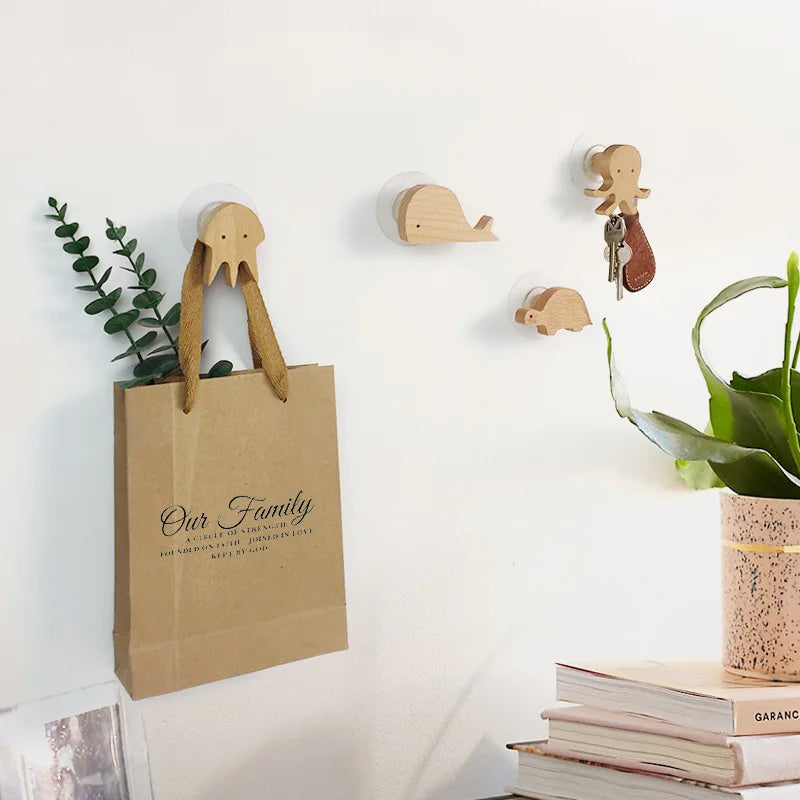 Houten Wandhaken Met Speels Ontwerp En Scandinavische Uitstraling