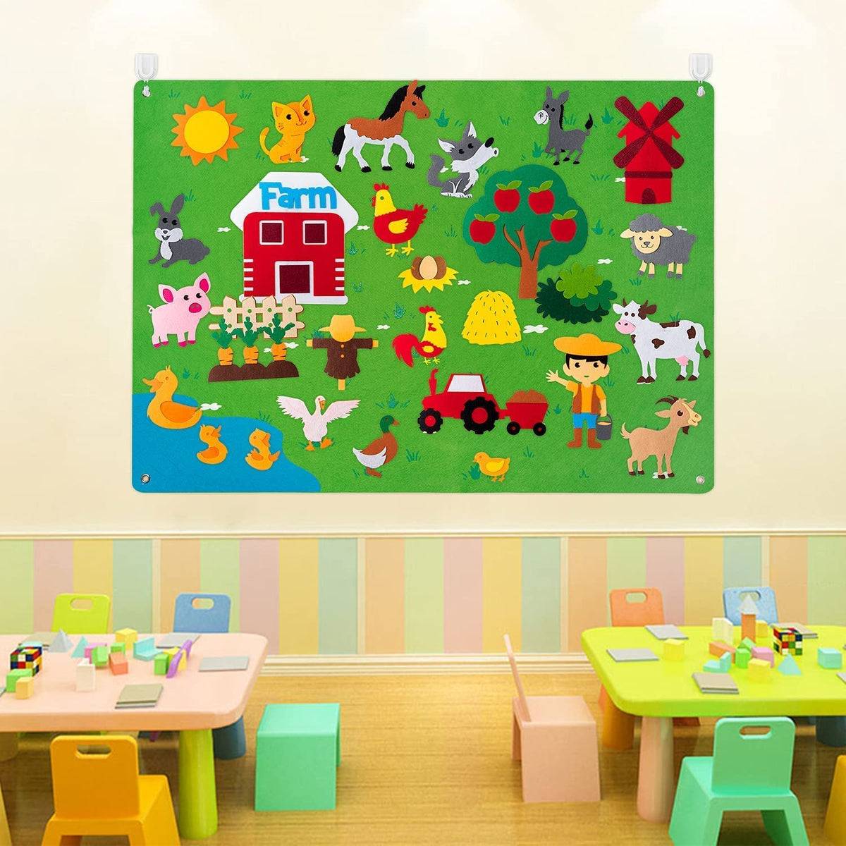 Educatief Viltbord voor Kinderen met Kleurrijke Speelfiguren