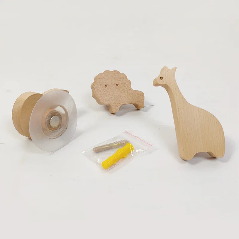 Houten Wandhaken Met Speels Ontwerp En Scandinavische Uitstraling