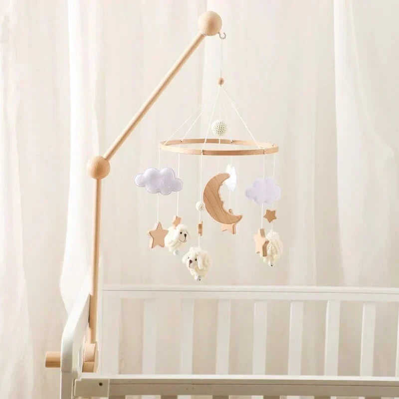 Decoratieve Babymobiel met Walvissen en Wolkjes van Hout en Vilt