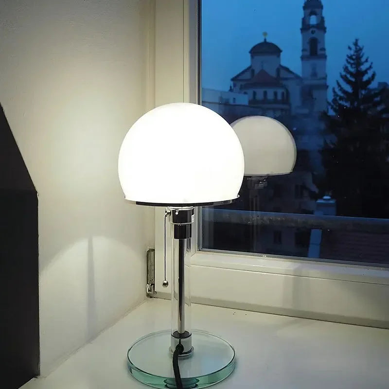 Bauhaus Tafellamp Met Glazen Bollen En Chromen Voet