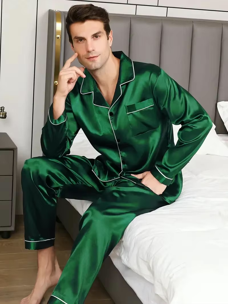 Heren Pyjamaset Met Satijnlook Voor Comfortabele Nachten