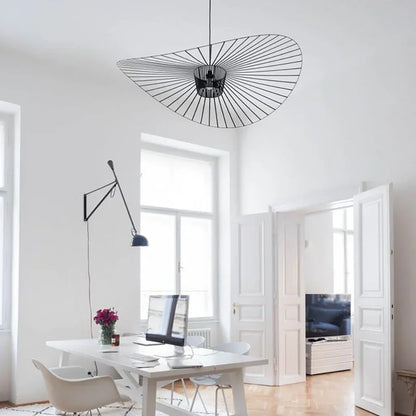 Scandinavische Hanglamp Met Strohoed Design En Open Draadframe