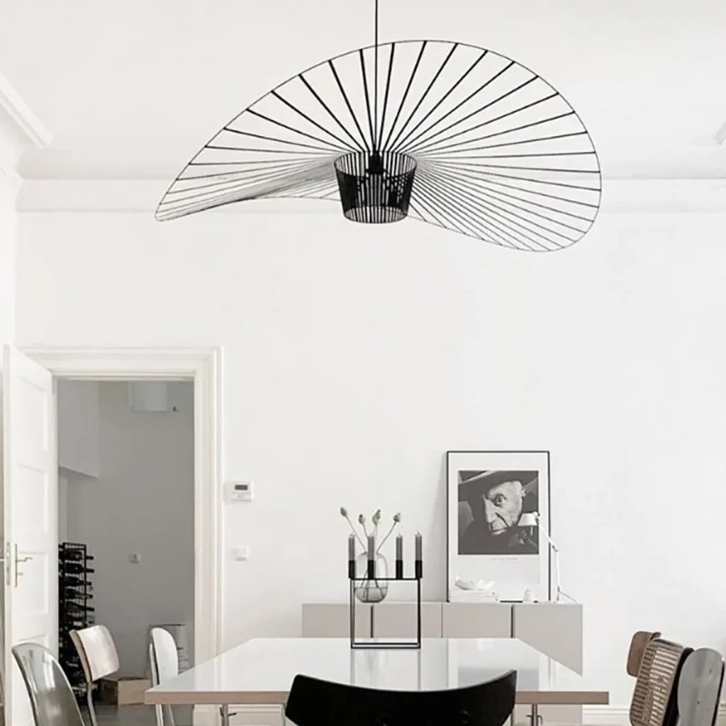 Scandinavische Hanglamp Met Strohoed Design En Open Draadframe
