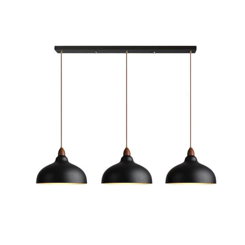 Houten Hanglamp Met Gebogen Kap En Scandinavische Lijnen