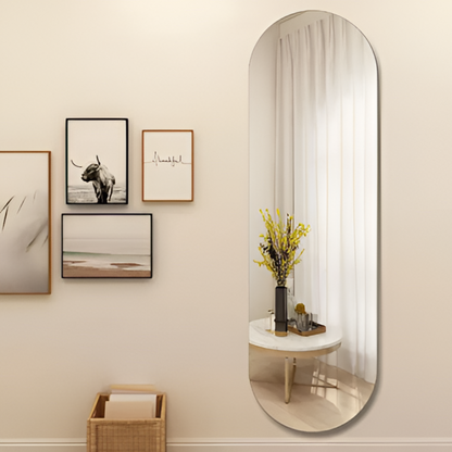 Ovale Wandspiegel Met Art Deco Ontwerp Voor Een Stijlvolle Ruimtebeleving