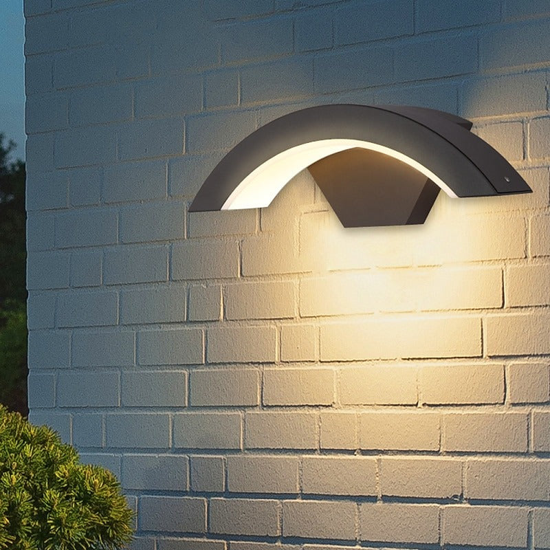 Moderne Buitenwandlamp met Gebogen LED Arm