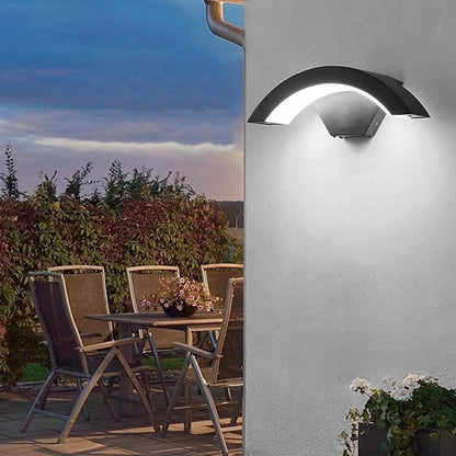 Moderne Buitenwandlamp met Gebogen LED Arm