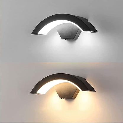 Moderne Buitenwandlamp met Gebogen LED Arm